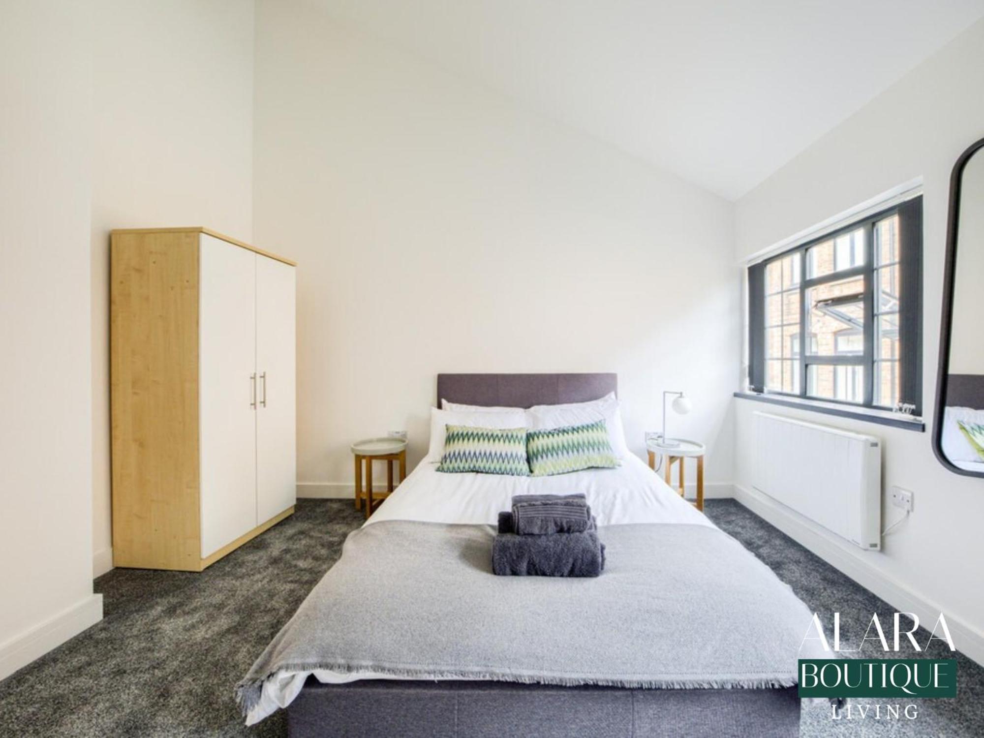 Luxury 3 Floor Townhouse Birmingham - Alara Boutique Living Apartment ภายนอก รูปภาพ