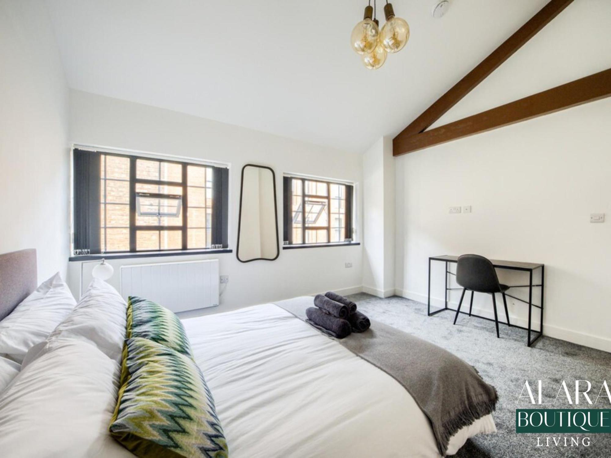 Luxury 3 Floor Townhouse Birmingham - Alara Boutique Living Apartment ภายนอก รูปภาพ