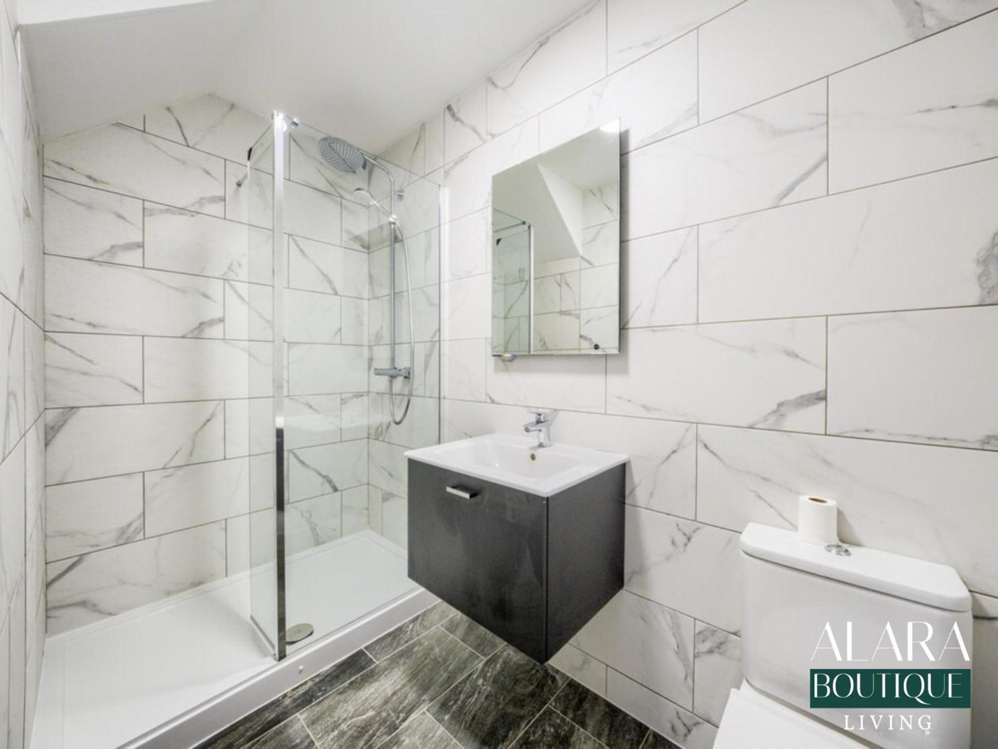 Luxury 3 Floor Townhouse Birmingham - Alara Boutique Living Apartment ภายนอก รูปภาพ